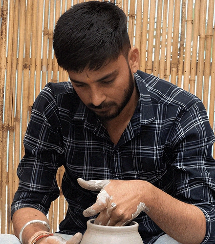 sanjay-prajapati-clay-botik-head-potter